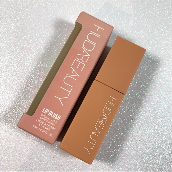 HUDA BEAUTY Lip Blush Creamy Lip & Cheek Stain Peachy Kiss BNIB - Picture 1 of 2